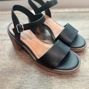 Lucky Brand Black Chunky Heel size 6
